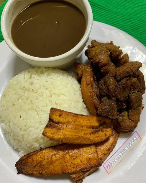 Traditional Criollo Meat Platter