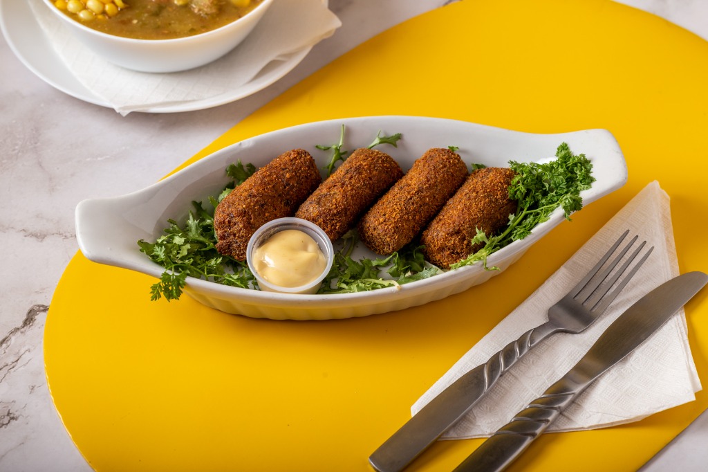Artisan Cuban Croquettes (4 pcs) (Fish or Pork)